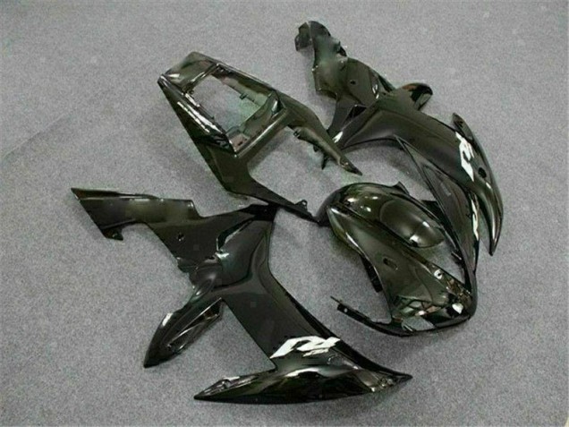 2002-2003 Black Yamaha YZF R1 Motorcycle Fairing 2002-2003 Black Yamaha YZF R1 Motorcycle Fairing