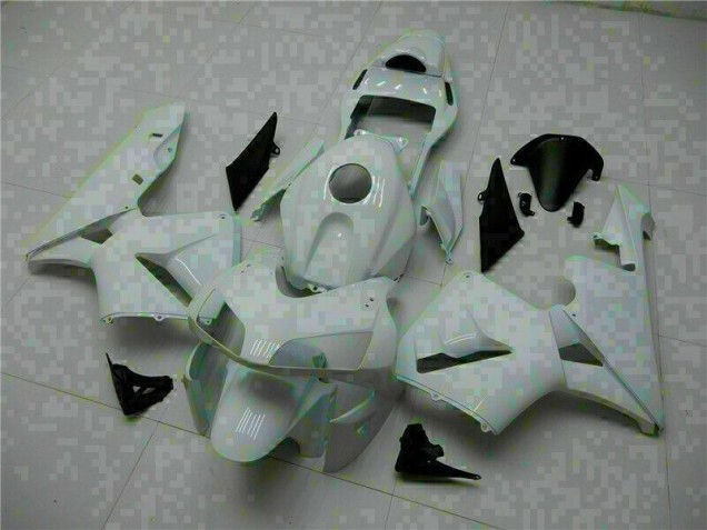 2003-2004 White Honda CBR600RR Motorcyle Fairings & Bodywork 2003-2004 White Honda CBR600RR Motorcyle Fairings & Bodywork