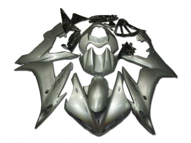 2004-2006 Silver Yamaha YZF R1 Motorbike Fairing 2004-2006 Silver Yamaha YZF R1 Motorbike Fairing