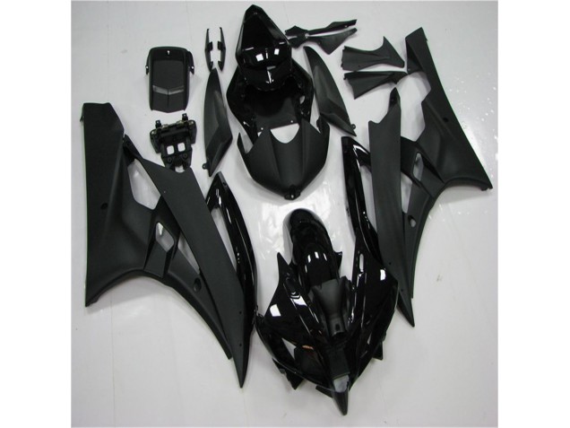 2006-2007 Black Yamaha YZF R6 Motorcycle Bodywork 2006-2007 Black Yamaha YZF R6 Motorcycle Bodywork