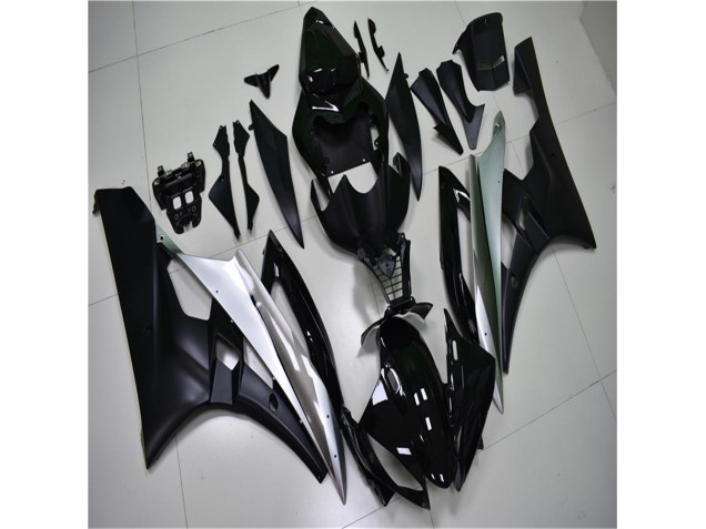 2006-2007 Silver Black Yamaha YZF R6 Bike Fairing 2006-2007 Silver Black Yamaha YZF R6 Bike Fairing