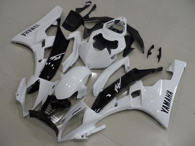 2006-2007 White and Black Yamaha YZF R6 Replacement Motorcycle Fairings 2006-2007 White and Black Yamaha YZF R6 Replacement Motorcycle Fairings